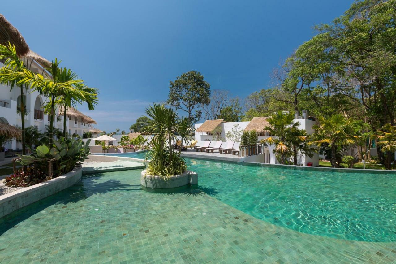 Eden Beach Khaolak Resort And Spa A Lopesan Collection Hotel - Sha Extra Plus Khao Lak Exterior photo The swimming pool at the resort